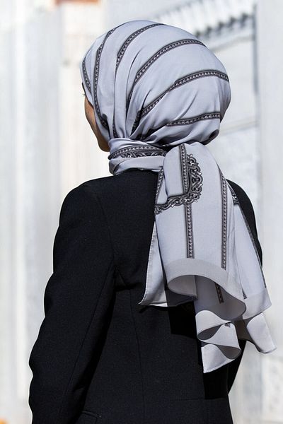 Vissona Women's Luxury Medina Silk Shawl Gray-3
