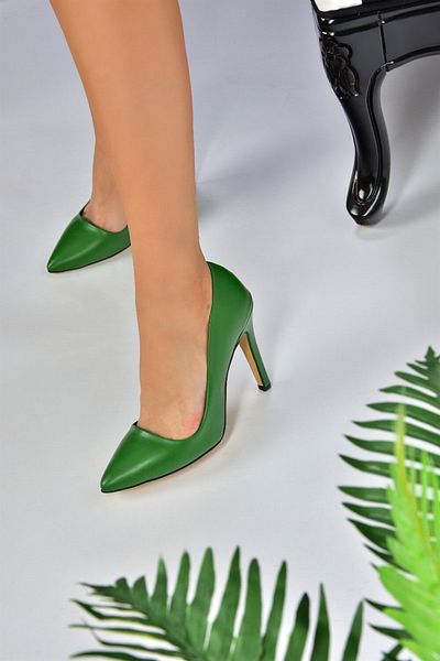 Fox Shoes Γυναικείο στιλέτο με πράσινο λεπτό τακούνι L253971509