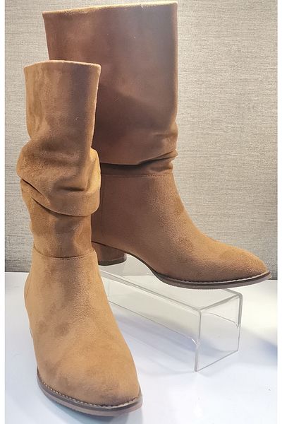 Pine Cone 050 Short Pull-On Boots Nubuck Tan