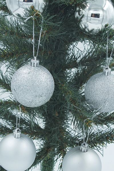 Yusuf Dirik YD Party Supplies Christmas Tree Ball Glitter Shiny Matte Color 6 Cm 6 Pieces