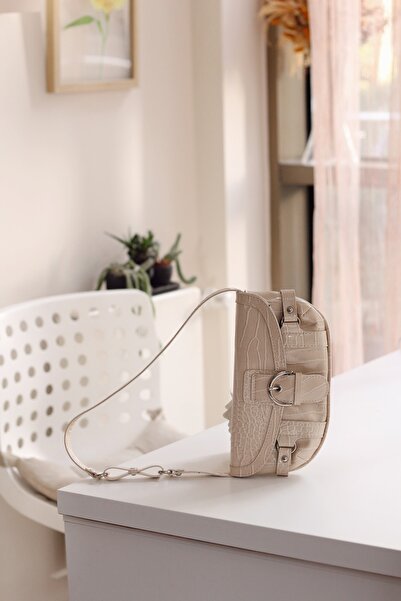 Moom Bag حقيبة نسائية من جلد التمساح اللامع بحزام كريمي