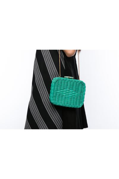 Beng Artisans Aqua Reef Wicker el yapımı özel taşlı organik hasır çanta