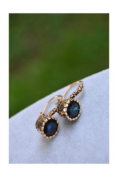 Stoneage Blue Sapphire Elegant Women's Earrings