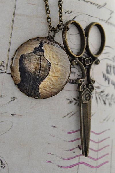 LADYMİRAGE Nostalgic Tailor Bronze Necklace