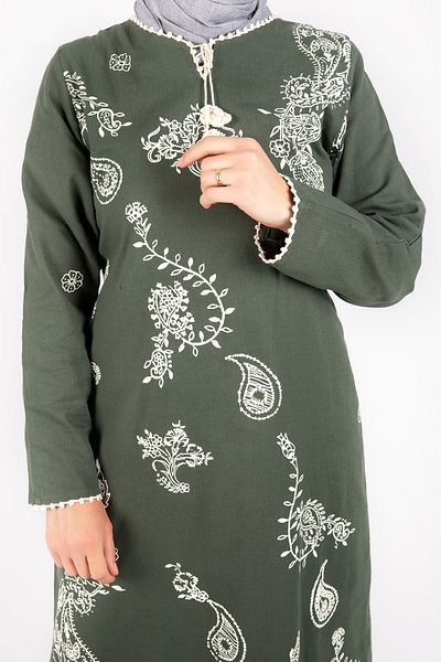 Kardelen Butik Ümraniye فستان من القطن باللون الأخضر الكاكي