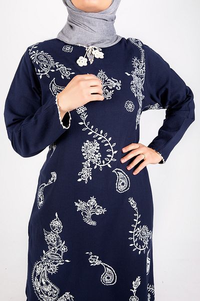 Kardelen Butik Ümraniye Women's Navy Blue Sile Cloth Printed Long Sleeve Dress