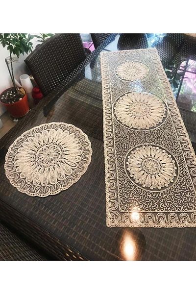 Çt Çeyizci Tekstil Комплект френски дантелени пътеки и подложки (1 пътека, 6 подложки)