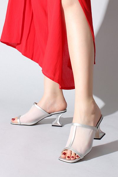 ROVIGO Women's Silver Matte Slippers