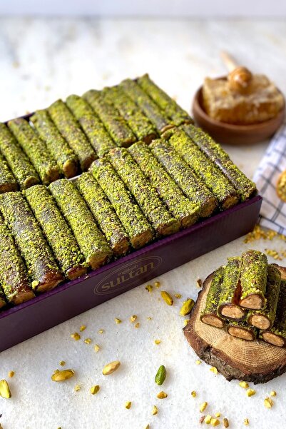 Sultan Pestil Dışı Antep Fıstıklı Pestil Sarması 1 kg