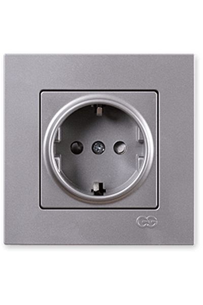 Günsan Silver Child Proof Grounded Socket Framed