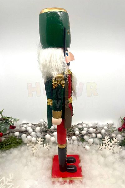 Huzur Party Store 40 εκ. Τυφέκιο Καρυοθραύστης Πράσινο Κόκκινο Χρώμα Μόλυβδος Στρατιώτης με Βελούδινη Στολή Πρωτοχρονιάτικη διακόσμηση