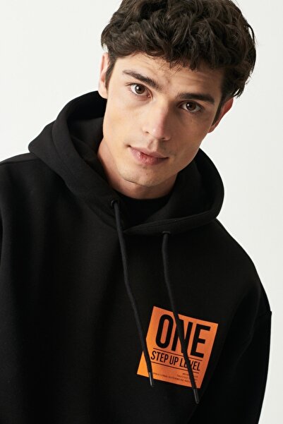 Riders by Lee Men's Loose Fit Comfortable Cut Hooded Black Sweatshirt