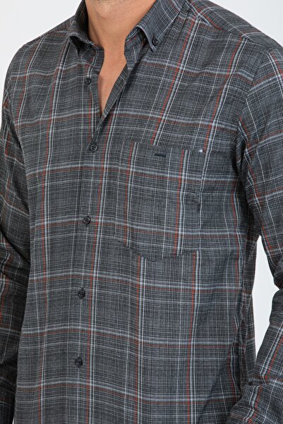 Varetta Men's Smoked Long Sleeve Checkered Pocket Collar Buttoned Shirt