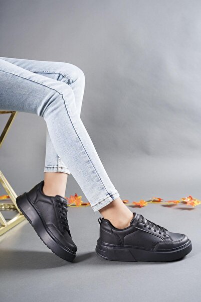 Riccon حذاء رياضي نسائي أسود - 0012148   موديل