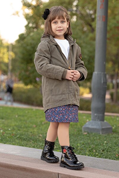 BOUIS Kız Çocuk Siyah Parlak Yıldızlı Düz Taban Bağcıklı Yandan Fermuarlı Yarım Bot Rahat Postal