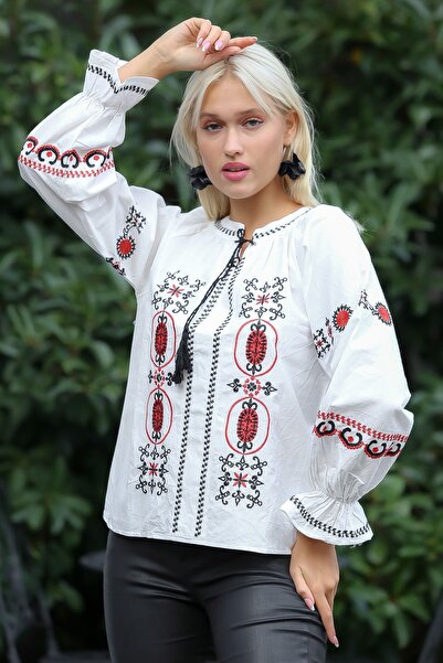 Chiccy Λευκό λαιμόκοψη μακρυμάνικο δεμένο με φούντες κεντημένο τυπική μπλούζα casual βαμβακερή ύφανση