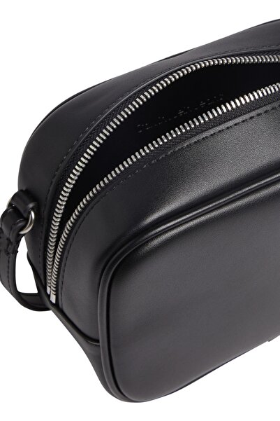 Calvin Klein Shoulder Bag - Black - With Slogan