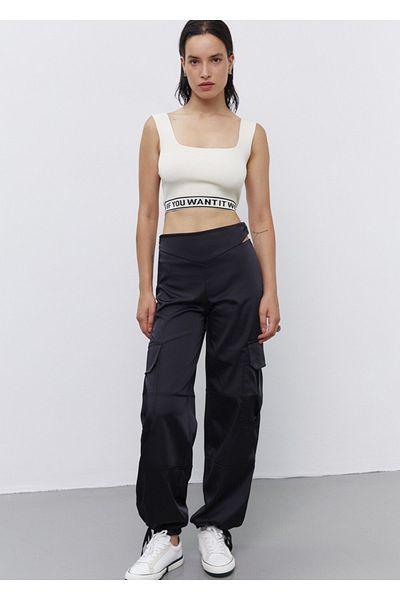 FK PYNAPPEL Slogan Detailed Crop