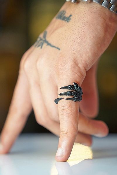 axexuar Claw Model Adjustable Black Men's Women's Ring