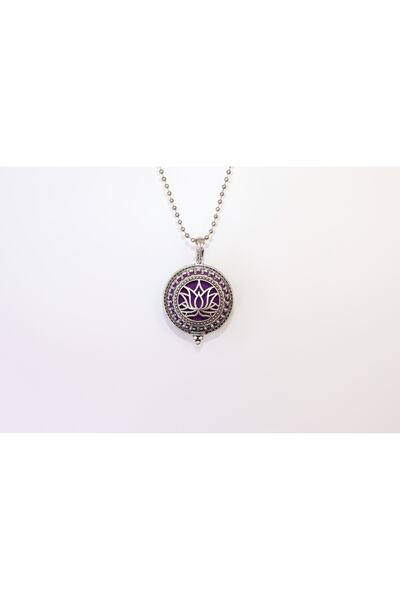 Gülbeşeker Tasarım Lotus Çiçeği Motifli Kolye