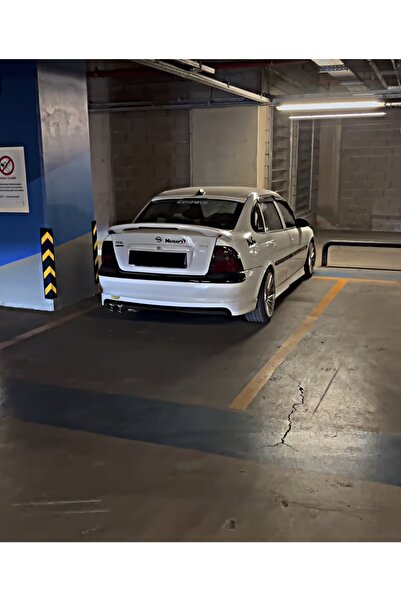 PRİMEAUTOGARAJ Opel Vectra B Ayaklı Spoiler Astarlı