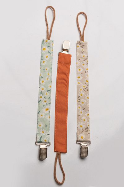 MyVera Daisy Cinnamon Pacifier Strap Set - 3-Piece Pacifier Chain Set - 100% Cotton Fabric