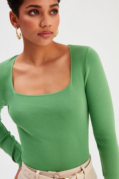 Sateen Tricotaj cu guler pătrat - verde
