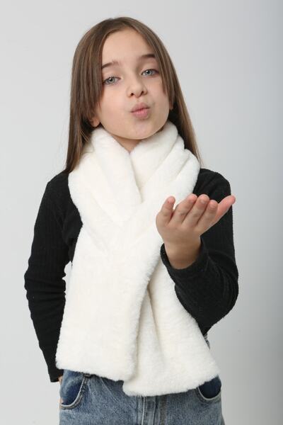 MARBERRY Soft Textured Plush Ecru Kids Neck Collar