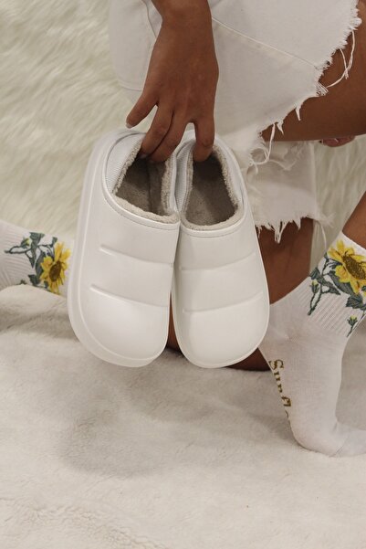 epona Women's Winter Slippers - Waterproof and Furry Home Office Hospital Doctor Nurse Cook