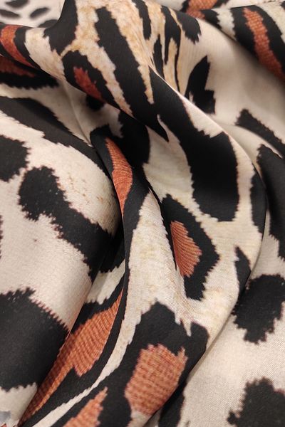 SARDO KUMAŞ Leopard Pattern Satin Fabric Width 1.50 Cm Double Width