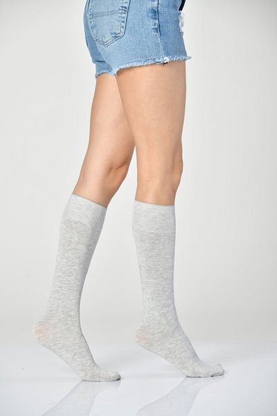 Moda1001 Дамски модални чорапи до коляното - светлосиви