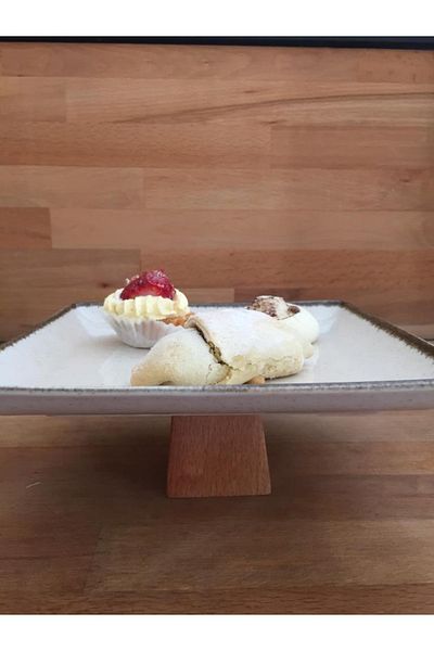 İkram Dünyası Wooden Leg Pearl Square 21 Cm Serving Plate Cinnamon 9 Cm