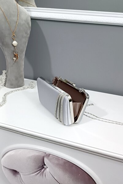 LA CALZATURE Ασημί σατέν Τρεις σειρές από πέτρινο βραδινό κουτί φορέματος Μοντέλο γυναικεία τσάντα