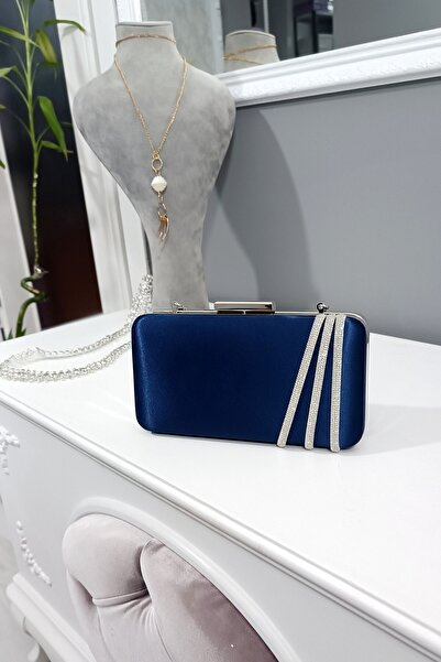 LA CALZATURE Μπλε Navy Satin Τρεις σειρές από πέτρες Βραδινό φόρεμα Box Μοντέλο γυναικεία τσάντα