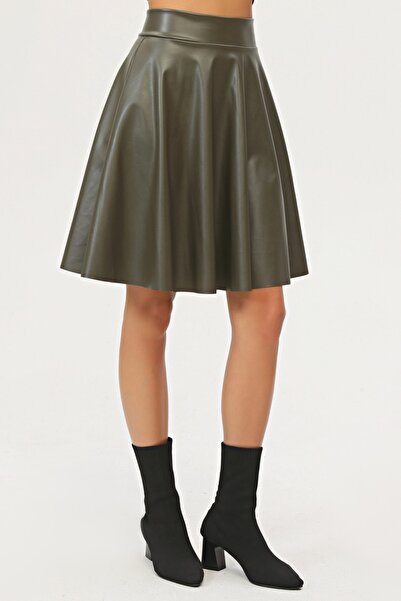 KİM Kİ O Γυναικεία φούστα από συνθετικό δέρμα σε χρώμα Χακί