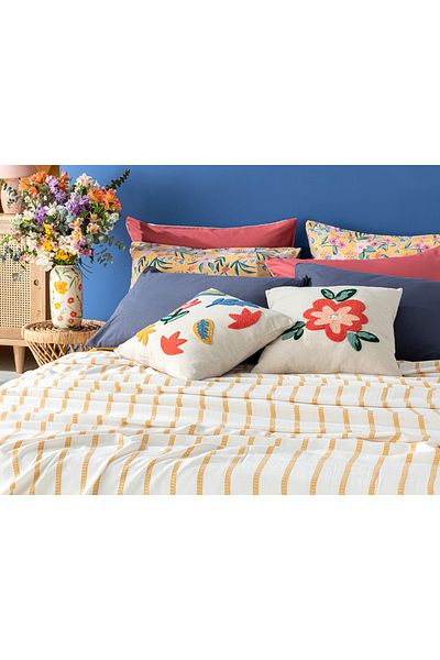 English Home Petite Daisies Yarn Painted Viscose Single Pique 150x220 Cm Yellow
