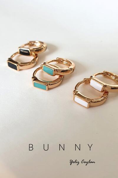 BUNNY مجموعة أقراط دائرية صغيرة من لوحة المينا (3 أزواج)