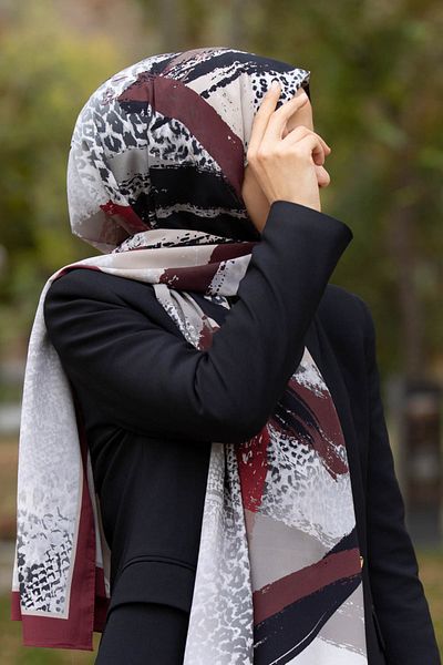 Vissona Γυναικεία Luxury Medina Silk Shawl Cream - Claret Red