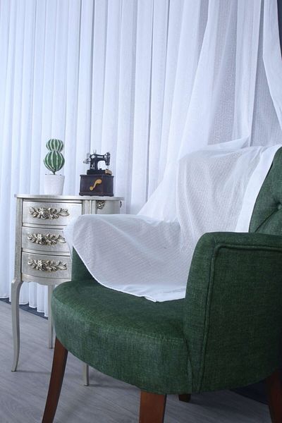 Brillant Linen Look Plain Boutique Shiny Tulle Curtain 1/3 Close Pleat