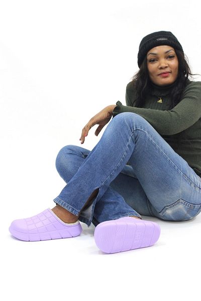 epona Women's Winter Slippers - Waterproof and Furry Home Office Hospital Doctor Nurse Cook