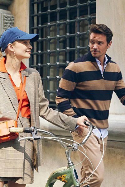 DeFacto Slim Fit Dik Yaka Çizgi Desenli Triko Kazak