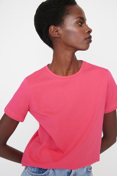 Trendyol Collection Basic Crew Neck fekete-fukszia kötött póló 2 csomag - 100% pamut TWOSS20TS0141