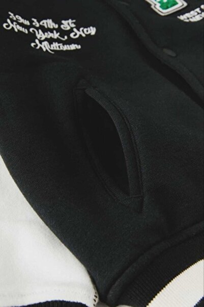 Kids Контрастна детальна куртка-бомбер унісекс з м'яким пером всередині та написом New York