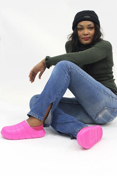 epona Women's Winter Slippers - Waterproof and Furry Home Office Hospital Doctor Nurse Cook