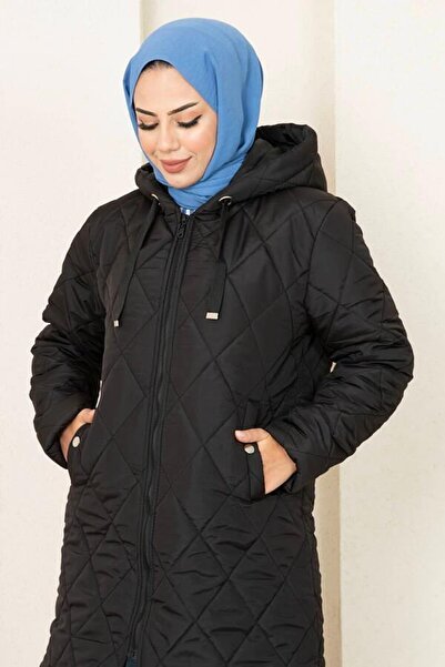 ECRİN MODA Капитонирано палто с качулка и десен