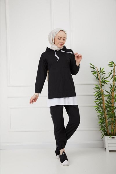 CNG MODA Black Hijab Tracksuit Set with White T-Shirt