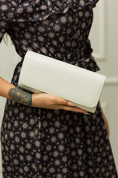 weem bag حقيبة سهرة نسائية لامعة من عرق اللؤلؤ