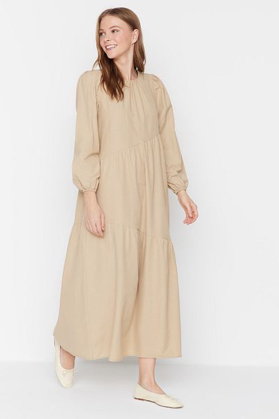 Trendyol Modest Nerzfarbenes, detailliertes, weit geschnittenes Baumwollkleid mit Raffungen TCTSS21EL3470