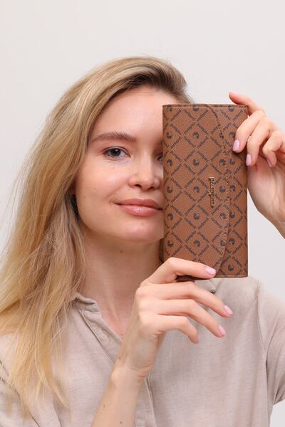 Cacharel Women's C Lettered Wallet