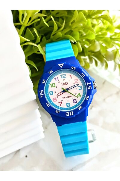 Q&Q Silikon Kordonlu 10 Bar Su Geçirmez Unisex Çocuk Kol Saati Vr19j009y-a